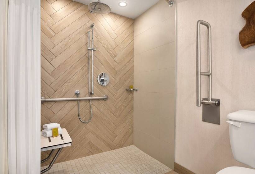 适合残疾人士使用的套间, Hilton Vancouver Airport