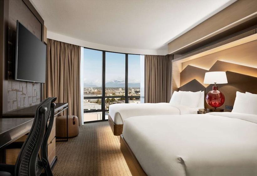 ２ダブルベッドのスタンダードルーム, Hilton Vancouver Airport
