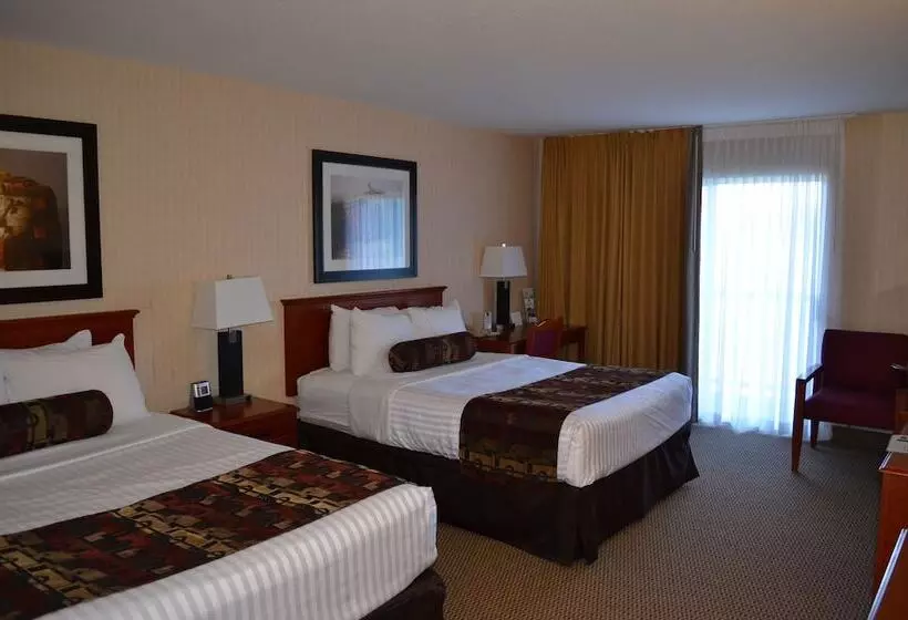 اتاق استاندارد با 2 تخت دوبل, Inn On Long Lake