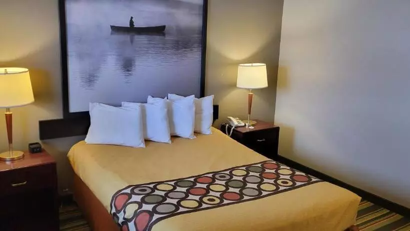 スタンダードルーム, Jolly Roger Inn & Resort