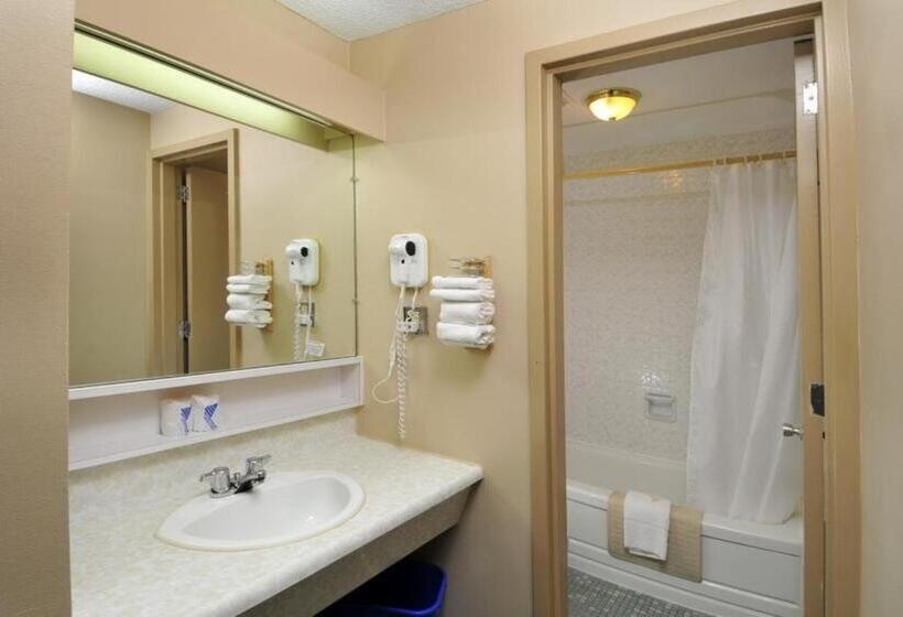 스탠다드 룸 더블 침대 2개, Maritime Inn Antigonish