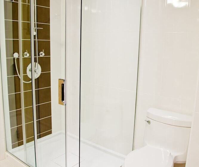 سوییت, & Suites Le Dauphin Quebec