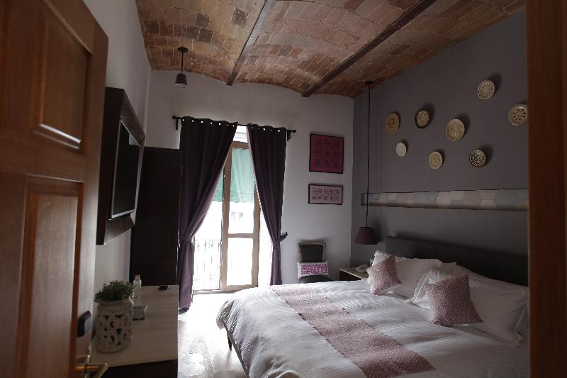 اتاق استاندارد با تخت بزرگ, & Suites Le Dauphin Quebec