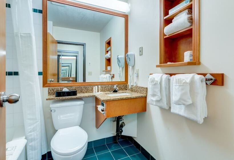 סוויטה, Chateau Canmore