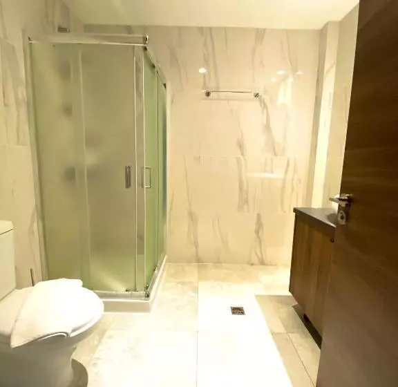 سوییت, Eleonora Hotel Apartments