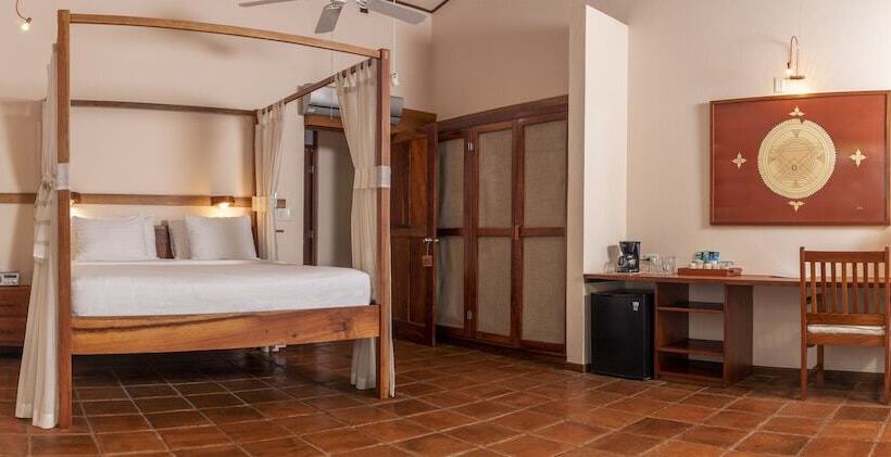 발코니 수피리어 룸, Capitan Suizo Beachfront Boutique