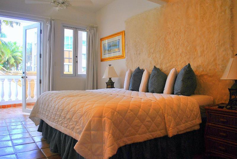 اتاق لوکس با تخت بزرگ, Casa Turire