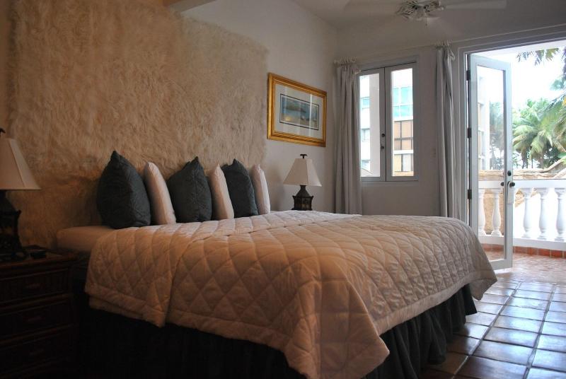 اتاق لوکس با تخت بزرگ, Casa Turire