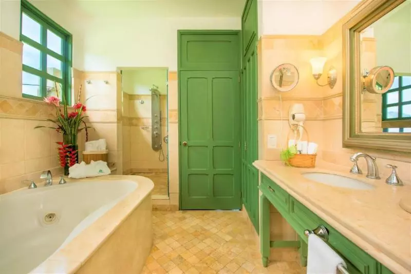 スイート, Casa Turire