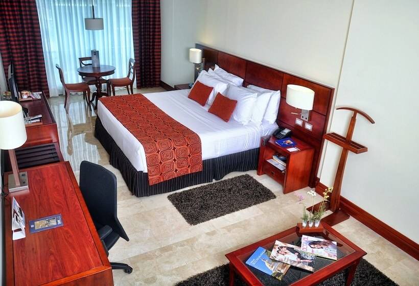 חדר סופריור, Dann Carlton Bucaramanga