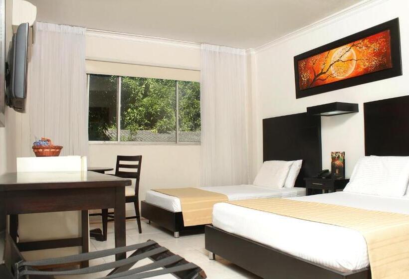 Номер Стандарт, Genova Centro