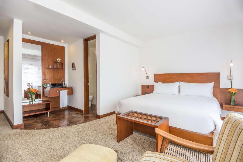 חדר משפחתי, NH Bogota Pavillon Royal