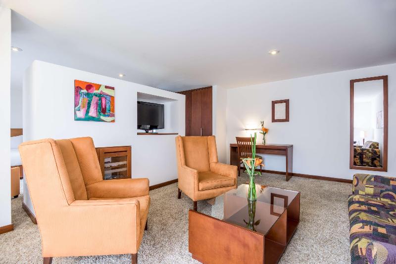 חדר משפחתי, NH Bogota Pavillon Royal