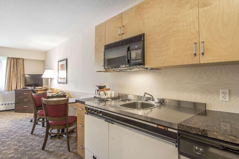 اتاق استاندارد با تخت بزرگ, Prestige Riverside Lodge Quesnel