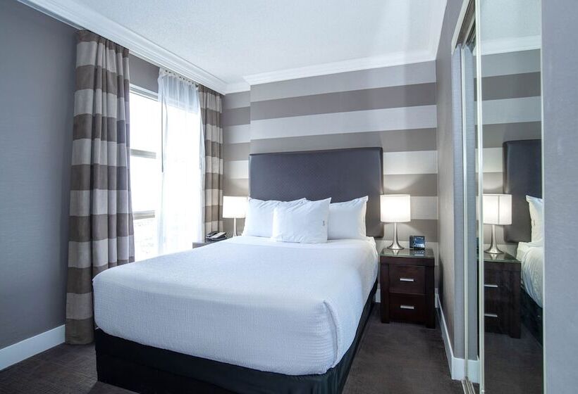 جناح, Sandman Signature Mississauga