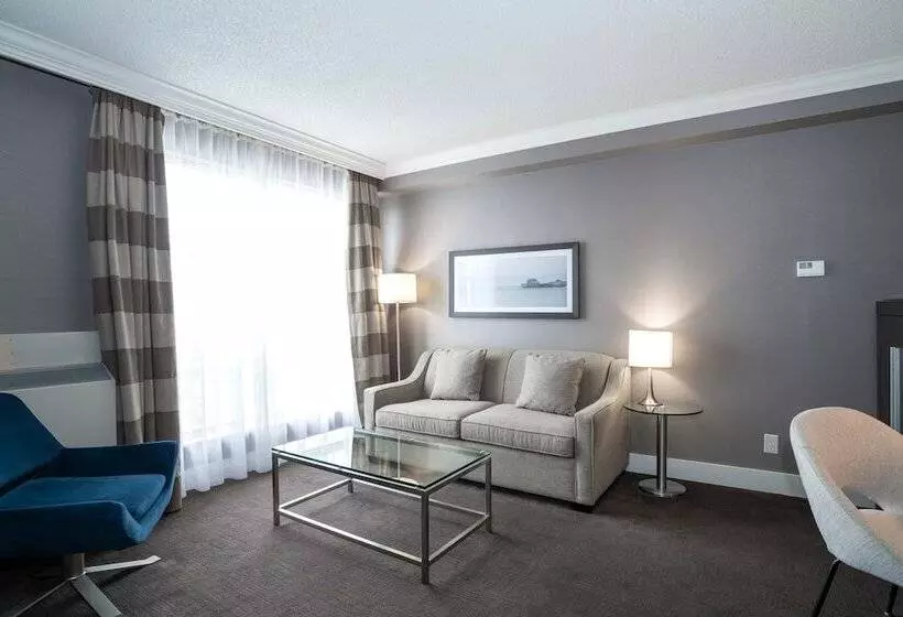 سوییت اجرایی, Sandman Signature Mississauga
