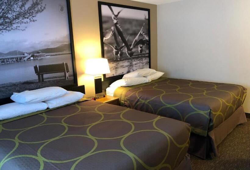 标准间, Super 8 By Wyndham Salmon Arm