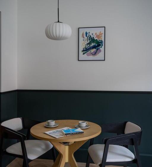 سوییت جونیور, Almanac X Alcron Prague