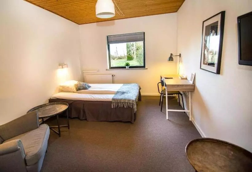 Pokój Deluxe, Dalby
