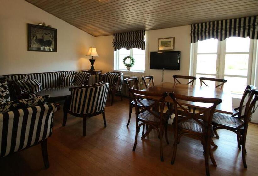 דירת שני חדרים, Kokkedal Slots