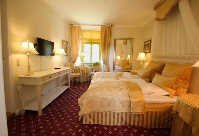 חדר בסיסי, Kokkedal Slots