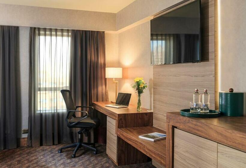 اتاق استاندارد با تخت بزرگ, Regal Pacific Santiago