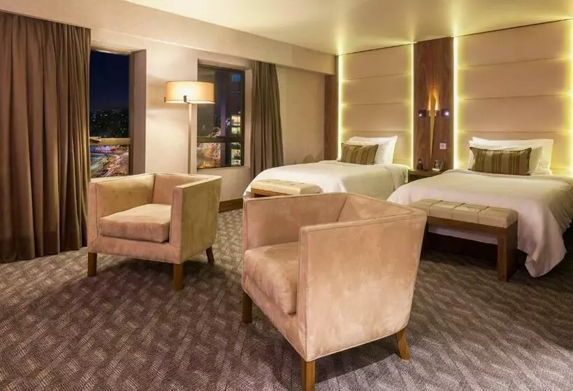 اتاق لوکس, Regal Pacific Santiago