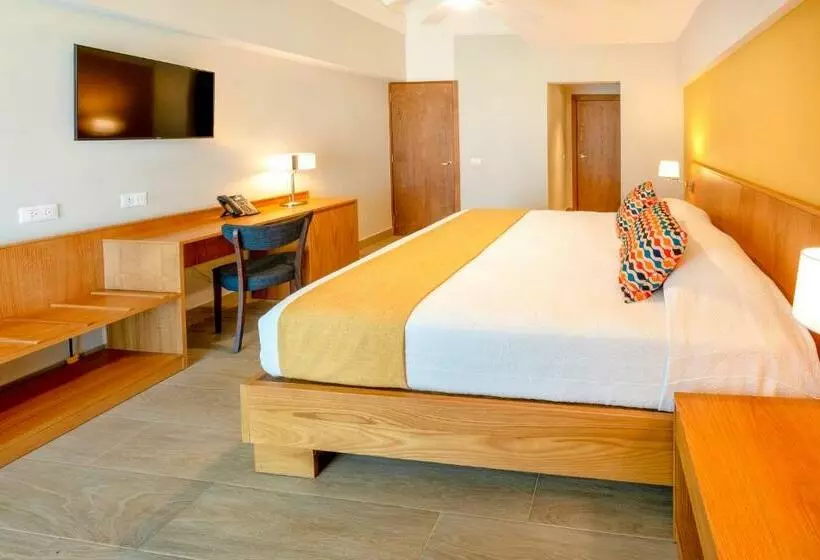 اتاق سوپریور, Coral Costa Caribe Beach Resort - All Inclusive