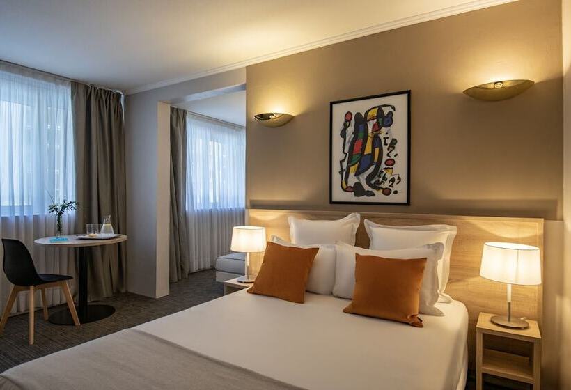 三人经典房间, Amarante Cannes