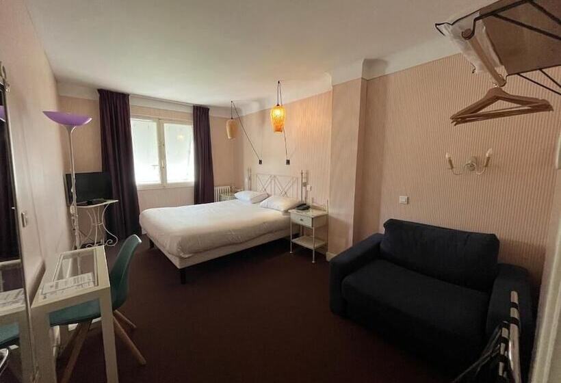 Семейный Номер, Grand Hôtel Niort Centre