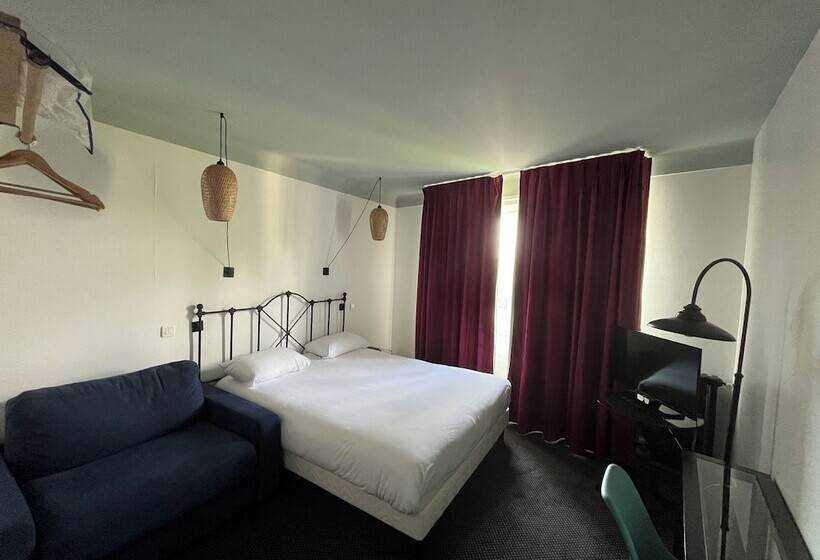 חדר משפחתי, Grand Hôtel Niort Centre