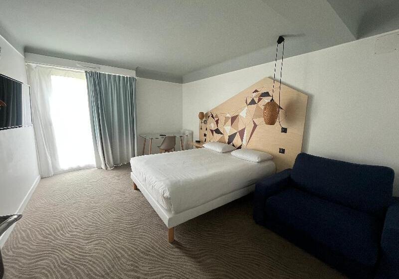 Номер Стандарт, Grand Hôtel Niort Centre
