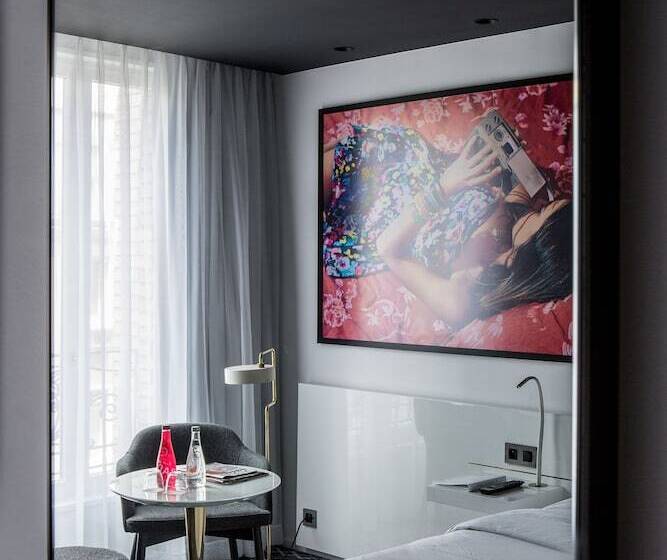 Junior Suite, Le General