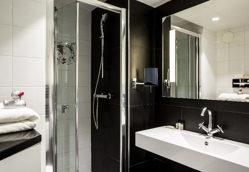 Junior Suite, Le General