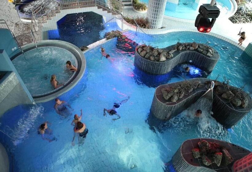 4인용 스탠다드 룸, Levi Hotel Spa