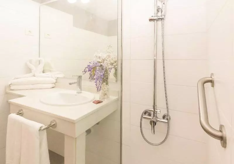 سوییت جونیور, Levi Hotel Spa