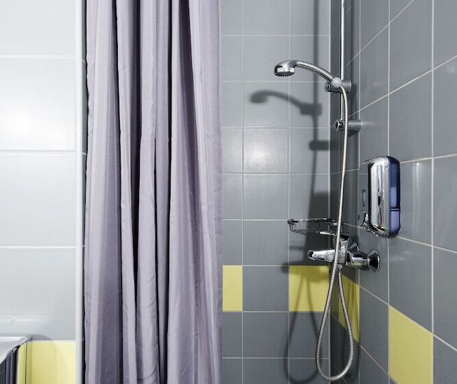 اتاق استاندارد, Metropol