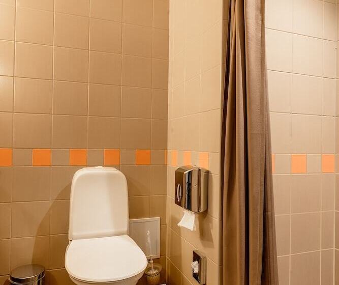 اتاق استاندارد, Metropol