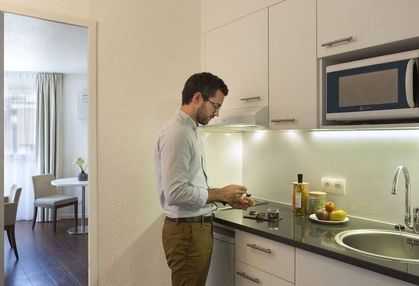 Апартаменты 1 Спальня, Rockypop Marseille Hôtel
