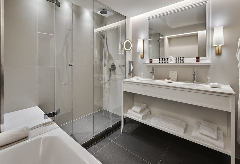 סוויטה, Chateau Saintjean, Relais & Chateaux