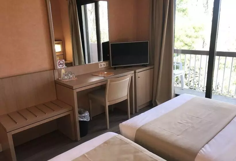 اتاق استاندارد سه نفره, Chez Walter