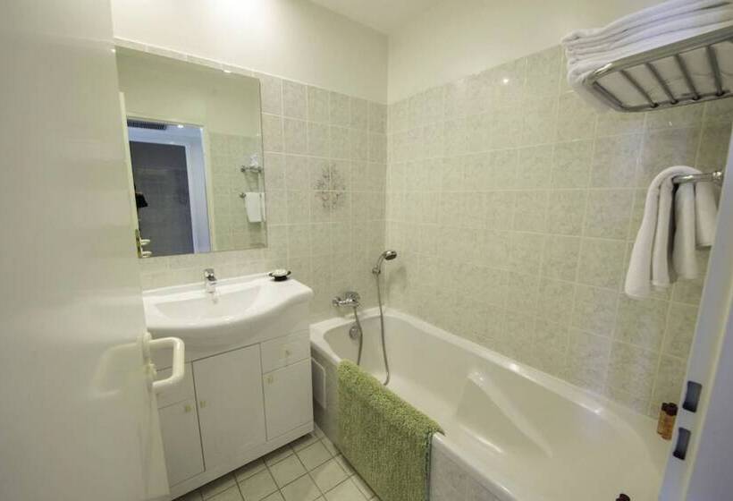 豪华套房, Chez Walter