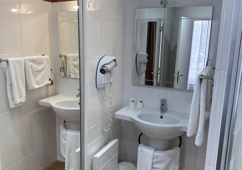 Номер Deluxe, Churchill Hotel Bayeux Centre