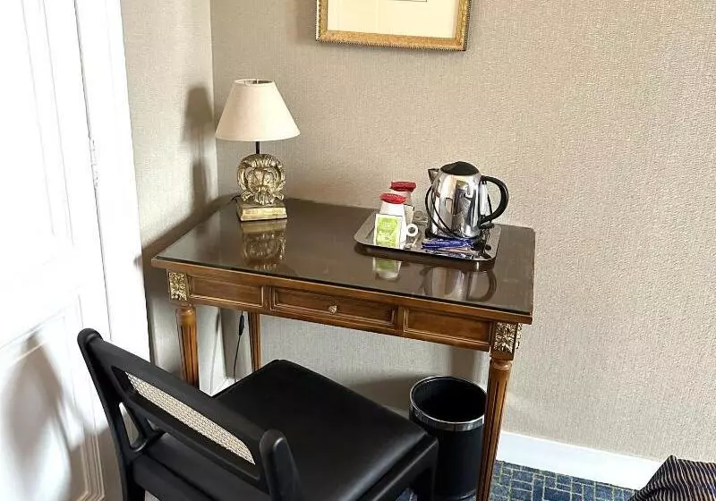 スタンダードルーム, Churchill Hotel Bayeux Centre