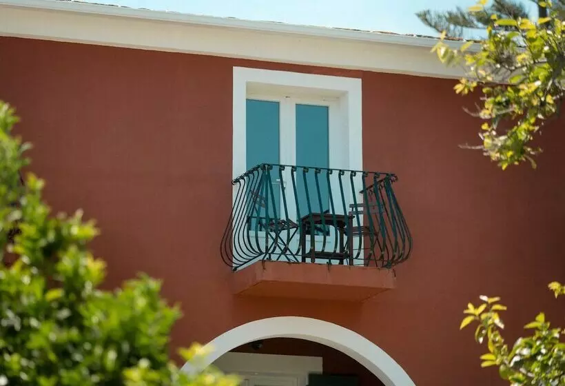 スーペリアトリプルルーム, Demeure Castel Brando Hôtel & Spa