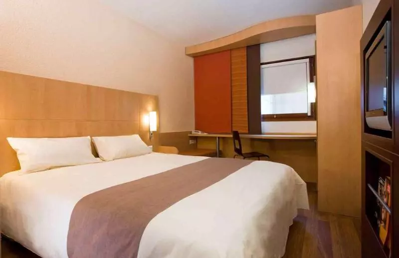 ダブルベッドスタンダードルーム, Ibis Annemassegeneve