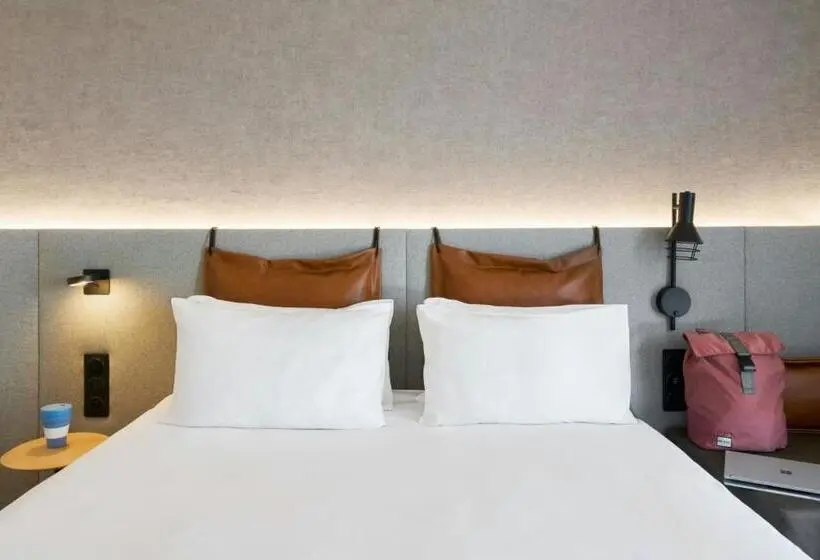 اتاق استاندارد با تخت بزرگ, Moxy Paris La Villette