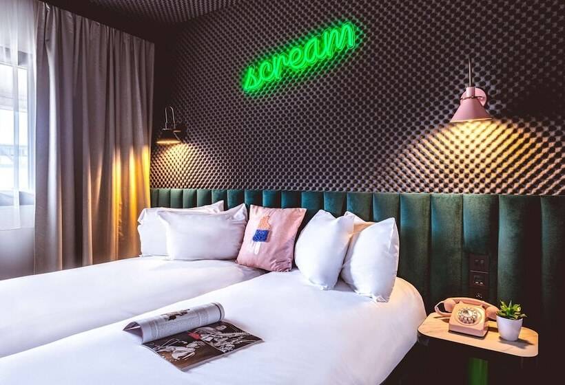 スタンダードルーム, The Remix