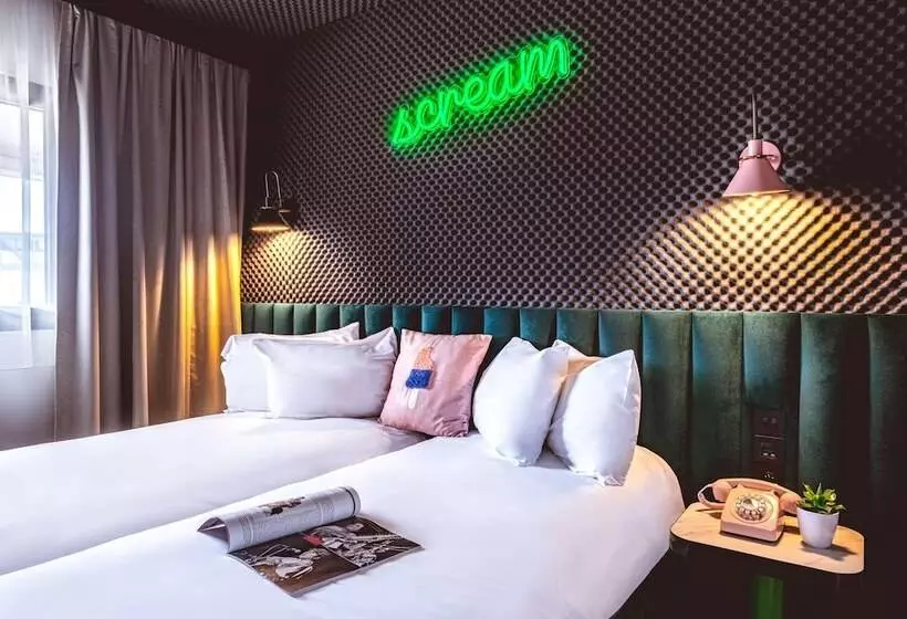 スタンダードルーム, Moxy Paris La Villette