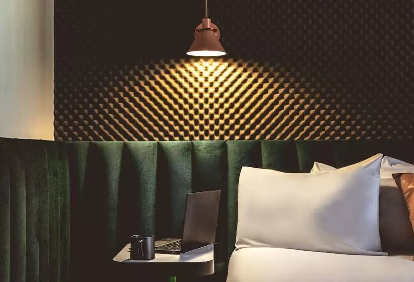 スタンダードルーム, Moxy Paris La Villette